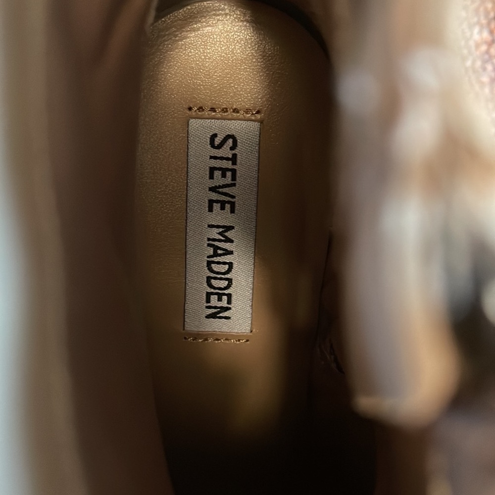 Steve Madden Shaniya Sand Suede Platform Booties Gem